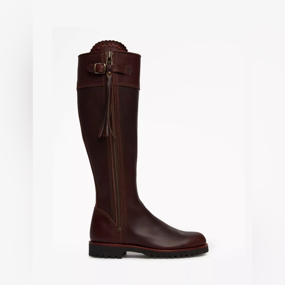 penelope chilvers long tassel boots. conker color. 40.5